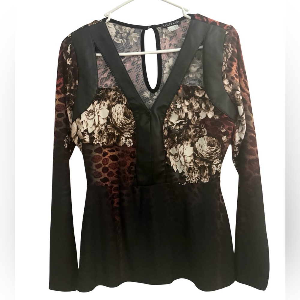 VENUS Floral Print  Faux Leather Top Mixed Media Peplum Small $39 Sexy Cutout